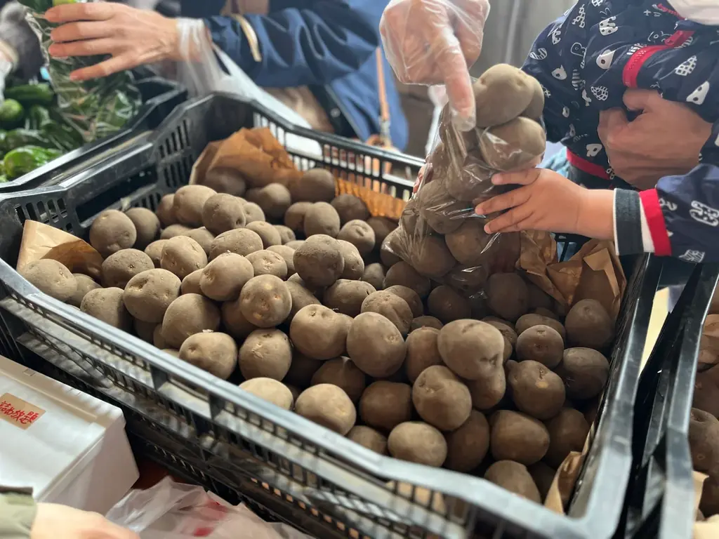 栃木県で6店舗展開の農産直売所「あぜみち」が茨城県へ初進出！水戸の生産者200名と紡ぐ「あぜみち水戸店」8月7日（金）グランドオープン！ 画像 13