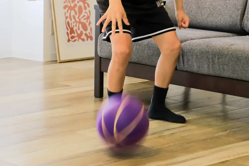 累計1万台超の静音バスケットボールが進化！試合球を極めた「極」誕生 画像 5
