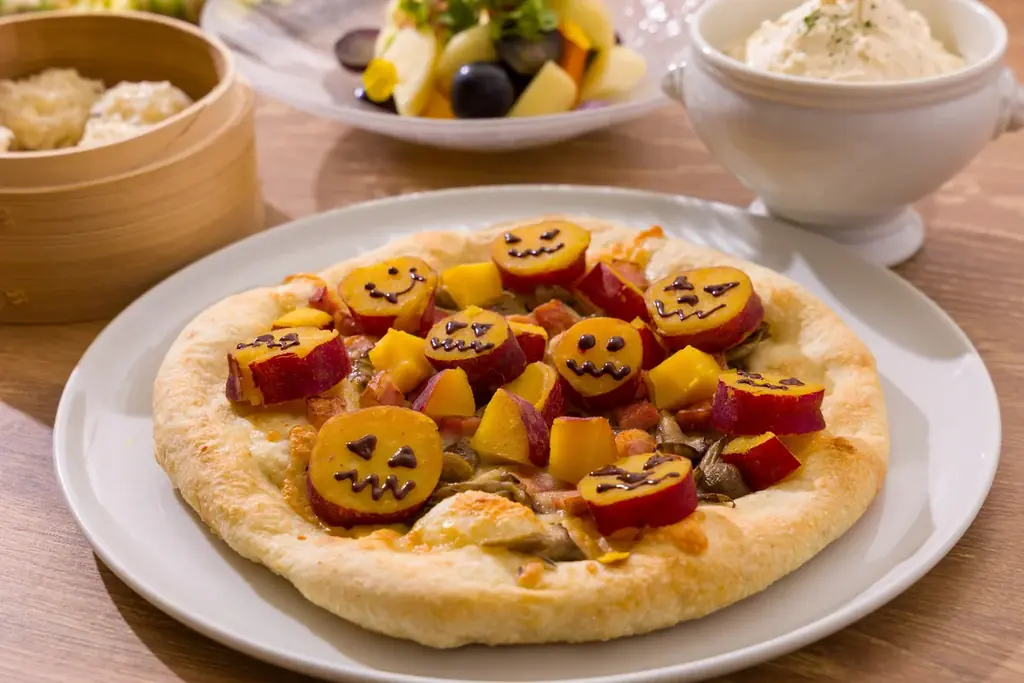大阪のホテルで秋の味覚と遊び心あふれる料理、“コワ可愛い”スイーツを堪能！「ハロウィーンブッフェ2026」 9月11日より開催 画像 3