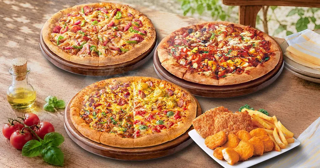 【お盆の集まりはピザハットで！】人気ピザ＆ダブルチキンコンボがセットになった「夏休みセット」3種が3,000円〜で食べられる！ 画像 4