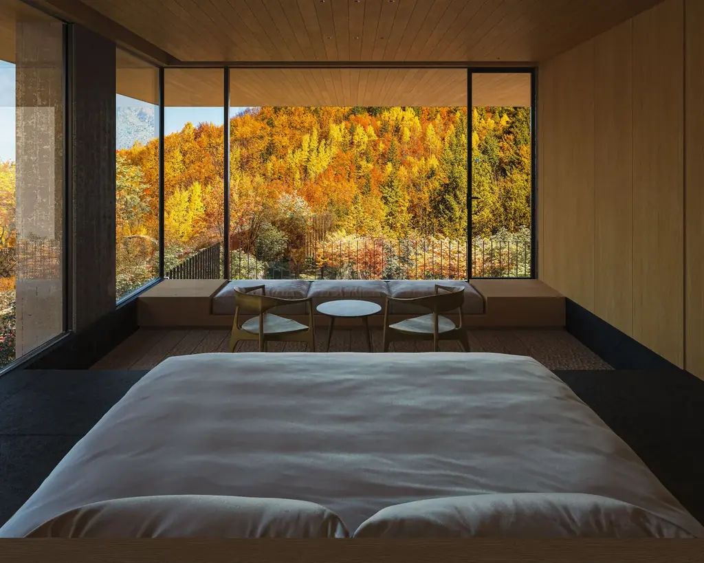 奥湯河原に温泉リゾート「NOT A HOTEL YUGAWARA」が誕生。7つの湯に浸かるフラッグシップヴィラ「YUAMI」と4つのルームタイプから構成される「ONSEN SUITE」を販売開始 画像 11