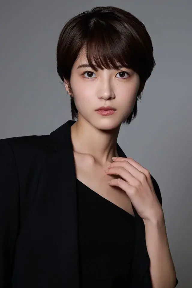 若月佑美15周年記念作品集『FIRST EGOISM』9月18日（金）発売決定！7月31日（金）18時より予約開始。限定特典付き4つの購入プランを発表 画像 2