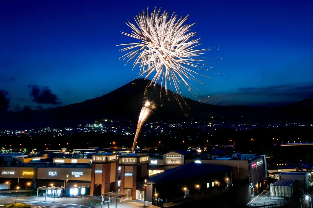 お盆期間に初開催　御殿場アウトレット恒例の夏祭り「Gotemba Night!! 2026」　8/11（火・祝）～16（日） 画像 4