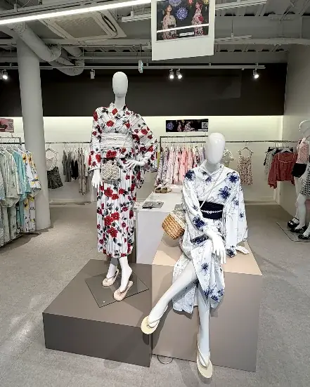「SHEIN TOKYO」1階メインエリアにて浴衣の特別展示をスタート　8月限定イベント「Try On Me」を8月8日（土）より開催！ 画像 2