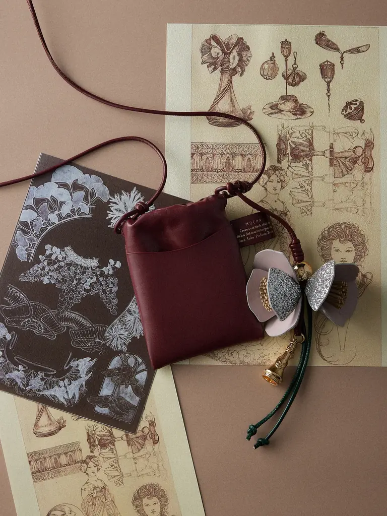 【MUCHA】ミュシャの創作の源を辿る秋の雑貨コレクションが登場！構図やデッサン、装飾資料から着想を得た全9アイテムを発売 画像 2