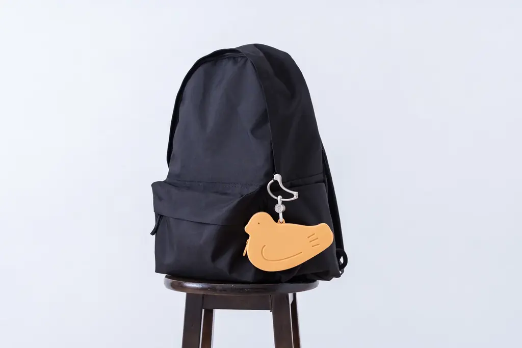 【8月10日は鳩の日】鳩サブレーを連れて歩けるシリコンポーチ「はとっこ」を販売します。 画像 7