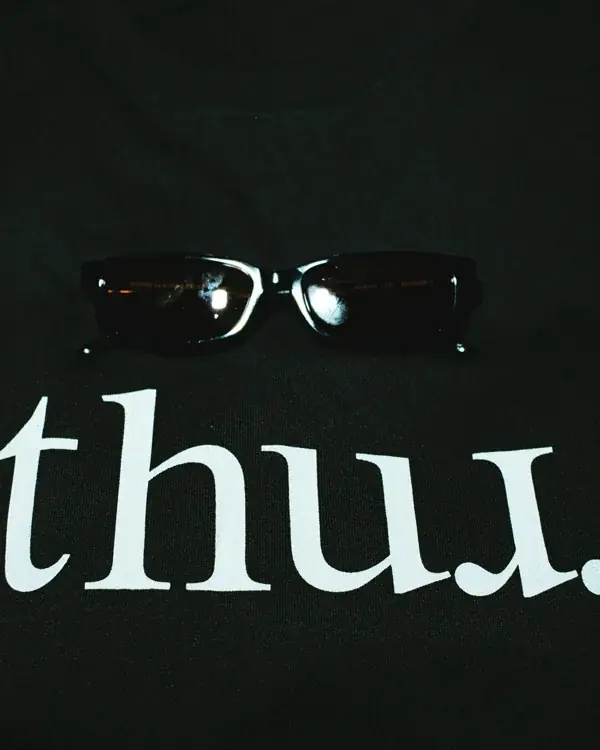 台北発「thur.」×「URBAN RESEARCH」 コラボレーションアイテムを発売台北のストリートで全編撮り下ろした最新ビジュアルを公開中 画像 3