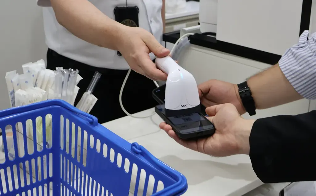 ローソン店舗における「Stablecoin Pay」の店頭決済実証実験を８月17日（月）に実施 USDC・USDT・JPYCの3種類のステーブルコインによるPOSレジ連動決済を検証 画像 1