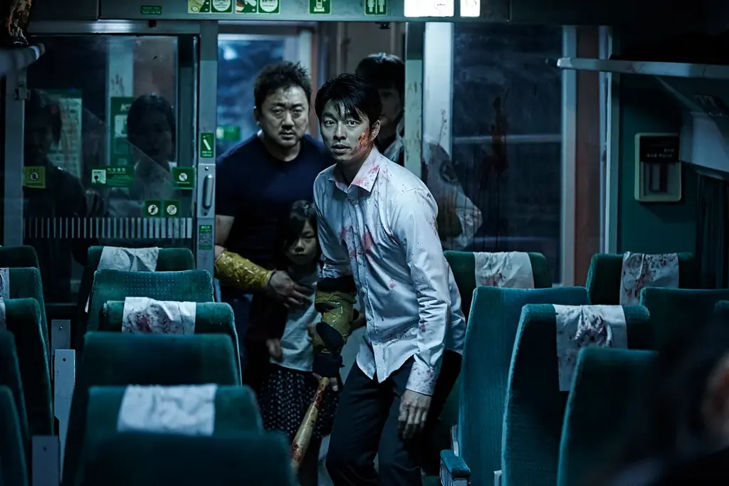 劇場入口が“感染列車”の乗車口に！8/21（金）より1週間限定の『新感染』4K上映にて「血塗られた乗車チケット」を入場者限定プレゼント 画像 5