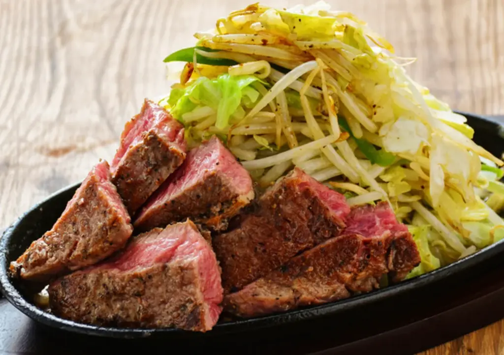 8月8日は親孝行の日！『肉と炒め野菜 ステーキロッヂ 秋葉原電気街口店』で88歳の方はもれなくステーキが無料に！また、年齢に8のつく方は、くじ引きで10人に1人が無料になる大チャンス！ 画像 2