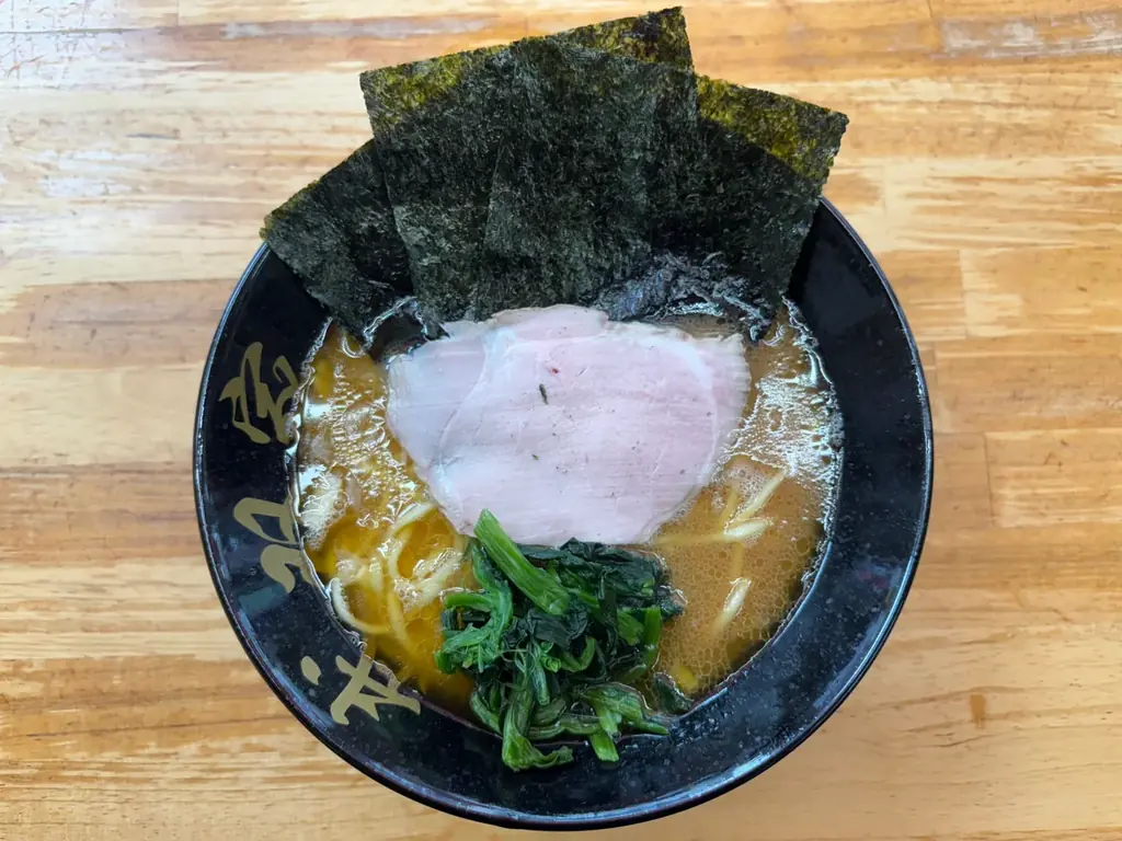 「スシロー×食べログ」全国名店監修シリーズ！大阪で人気の家系ラーメン店“らーめん 武双家”監修「家系風！豚骨醤油ラーメン」が新登場！ 画像 5