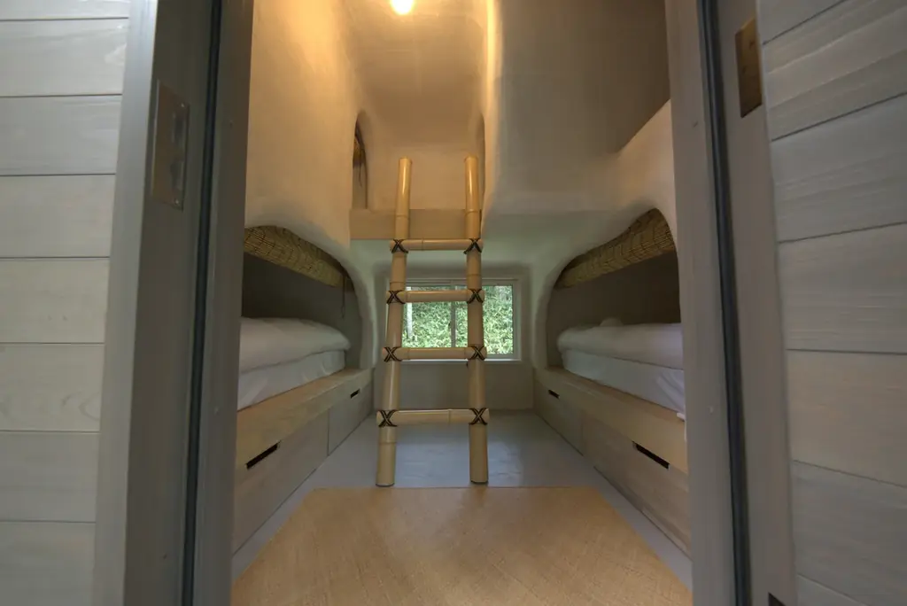 まるで蟻の巣のように、地中へ潜り込むように眠る。人気客室「HOTORI（ほとり）」に新しい寝室「巣庵（すあん）」が完成。7月より宿泊開始 画像 7