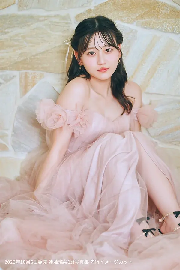 『イキヅライブ！ LOVELIVE! BLUEBIRD』の麻布麻衣役、ラブライブ！シリーズのユニット「AiScReam」メンバーの声優・遠藤璃菜さんの1st写真集が10月6日に発売決定！ 画像 4