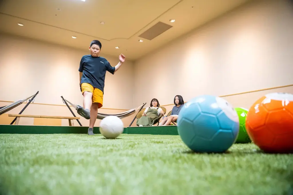 【屋外専用コート全6面がグランドオープン】注目を集める次世代スポーツ「ピックルボール」が八ヶ岳に誕生！三世代で熱狂する高原リゾートの夏【グランドメルキュール八ヶ岳リゾート＆スパ】 画像 3