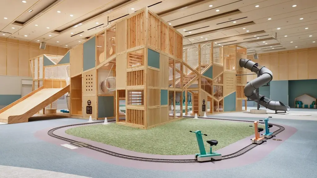 【屋外専用コート全6面がグランドオープン】注目を集める次世代スポーツ「ピックルボール」が八ヶ岳に誕生！三世代で熱狂する高原リゾートの夏【グランドメルキュール八ヶ岳リゾート＆スパ】 画像 5