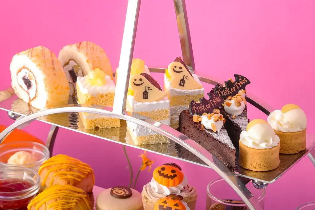 秋の味覚に大変身！ホテル最上階で愉しむおばけたちとのハロウィンアフタヌーンティー 画像 2