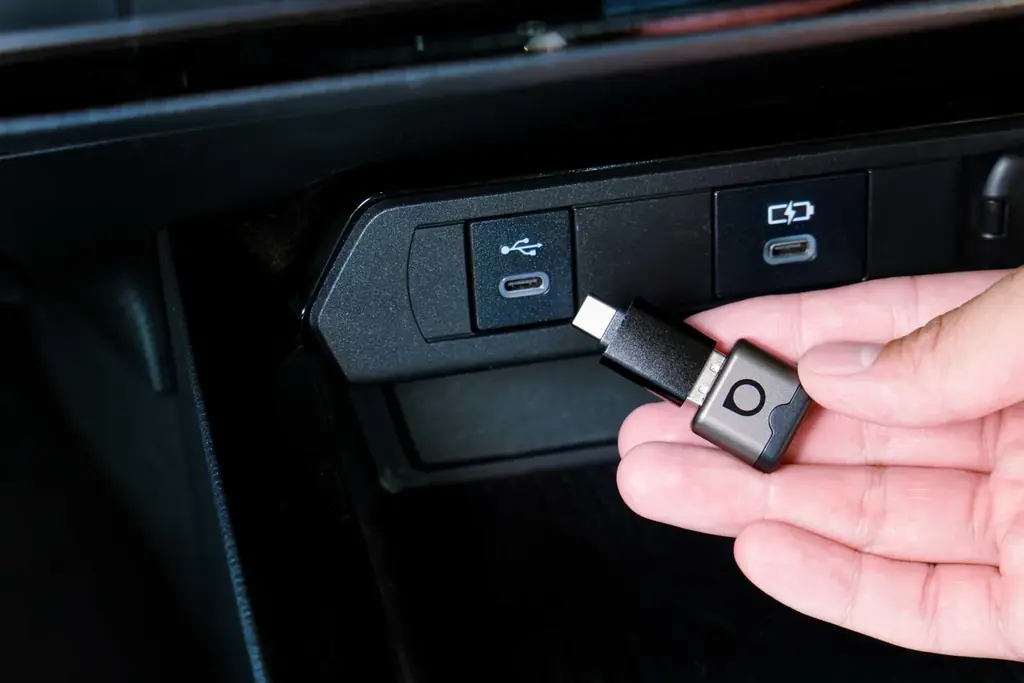 「もうケーブル接続には戻れない」Ottocast Mini Aura登場｜乗るだけで自動接続、有線CarPlay・Android Autoをワイヤレス化！お盆の帰省や長距離ドライブをもっと快適に 画像 6