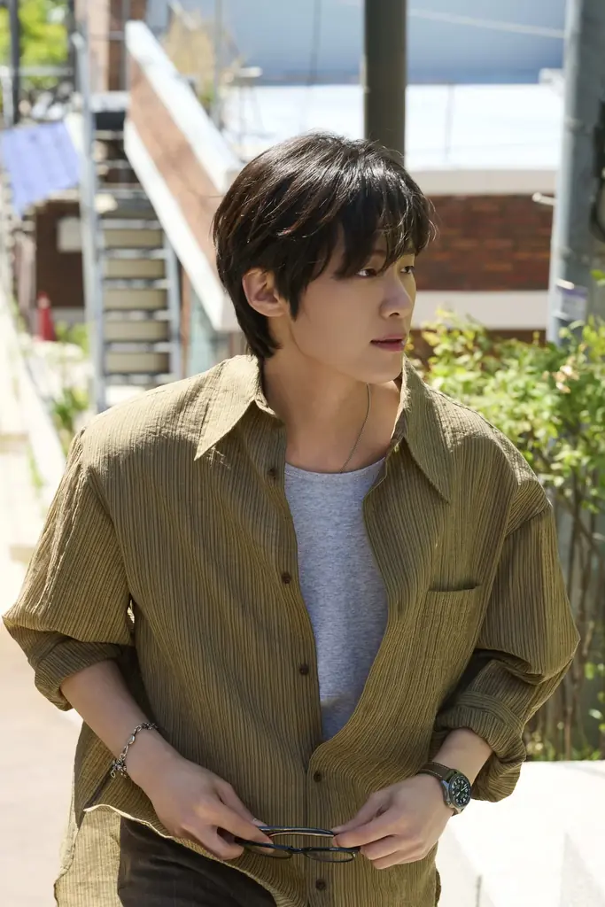 『梨泰院クラス』『人間レッスン』で注目を集める韓国俳優キム・ドンヒ初の公式写真集発売を記念した写真展「Unscripted Days —ソウル、台本のない5日間」を渋谷PARCOで開催！ 画像 2