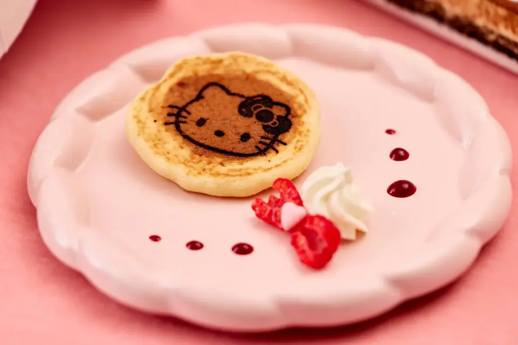ハローキティとキティのことが大好きなタイニーチャムとのかわいいが詰まった リボンモチーフのコラボスイーツビュッフェ「HELLO KITTY RIBBON RIBBON Sweets Buffet」 画像 12