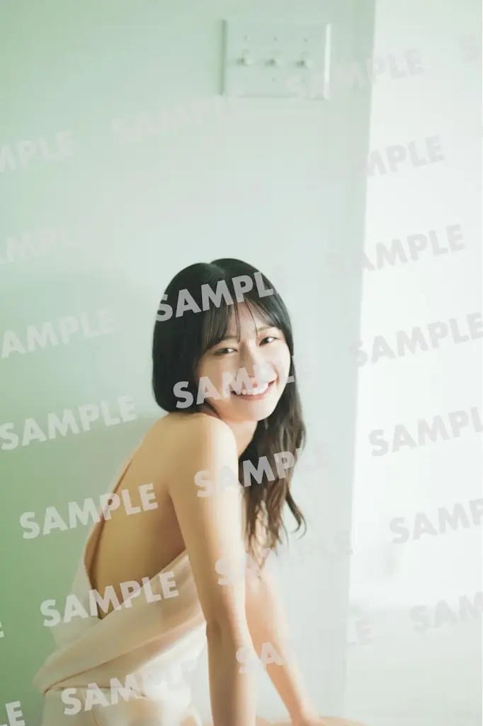 29歳最後の日、そして30歳最初の日ーー椛島光、人生の節目を刻んだ2nd写真集「Ortensia」刊行　憧れ続けたヴェネツィア リド島で叶えた一生に一度の撮影…ファン待望約2年ぶり水着ショットも収録 画像 7