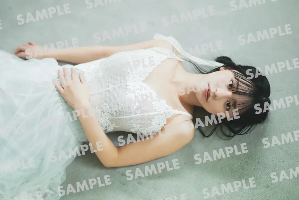 29歳最後の日、そして30歳最初の日ーー椛島光、人生の節目を刻んだ2nd写真集「Ortensia」刊行　憧れ続けたヴェネツィア リド島で叶えた一生に一度の撮影…ファン待望約2年ぶり水着ショットも収録 画像 9