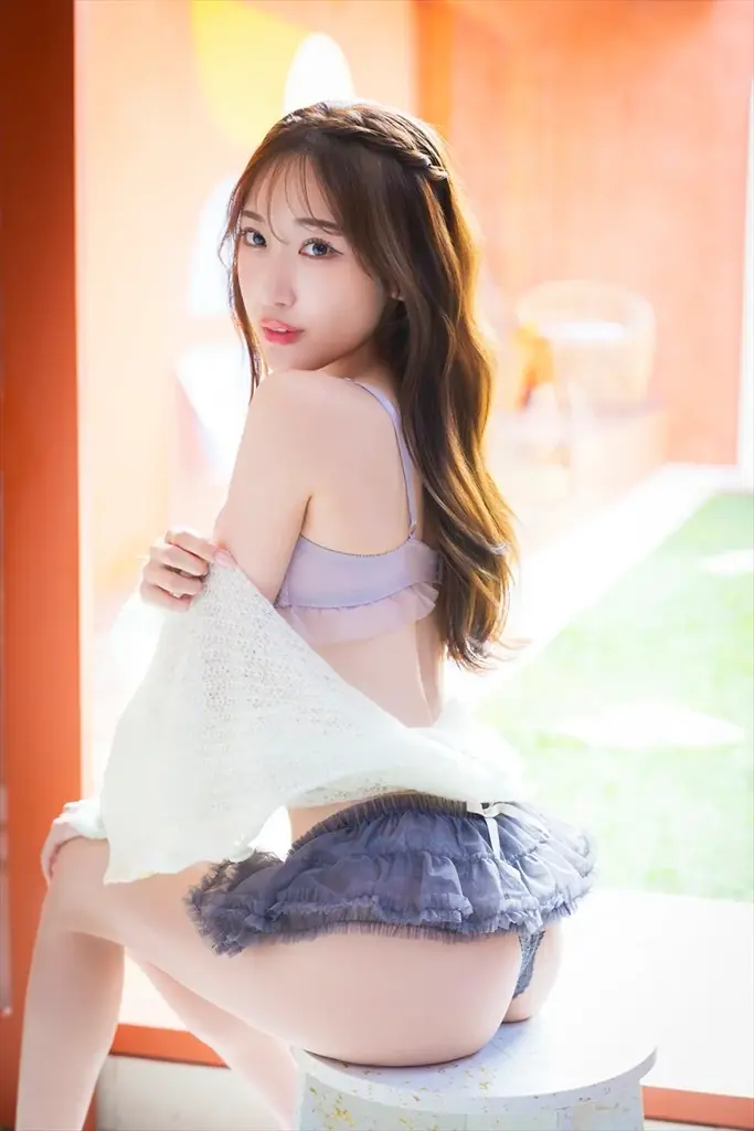 元NMB48、原かれんが1st写真集『どストライク』を10月19日(月)に発売！ 画像 6