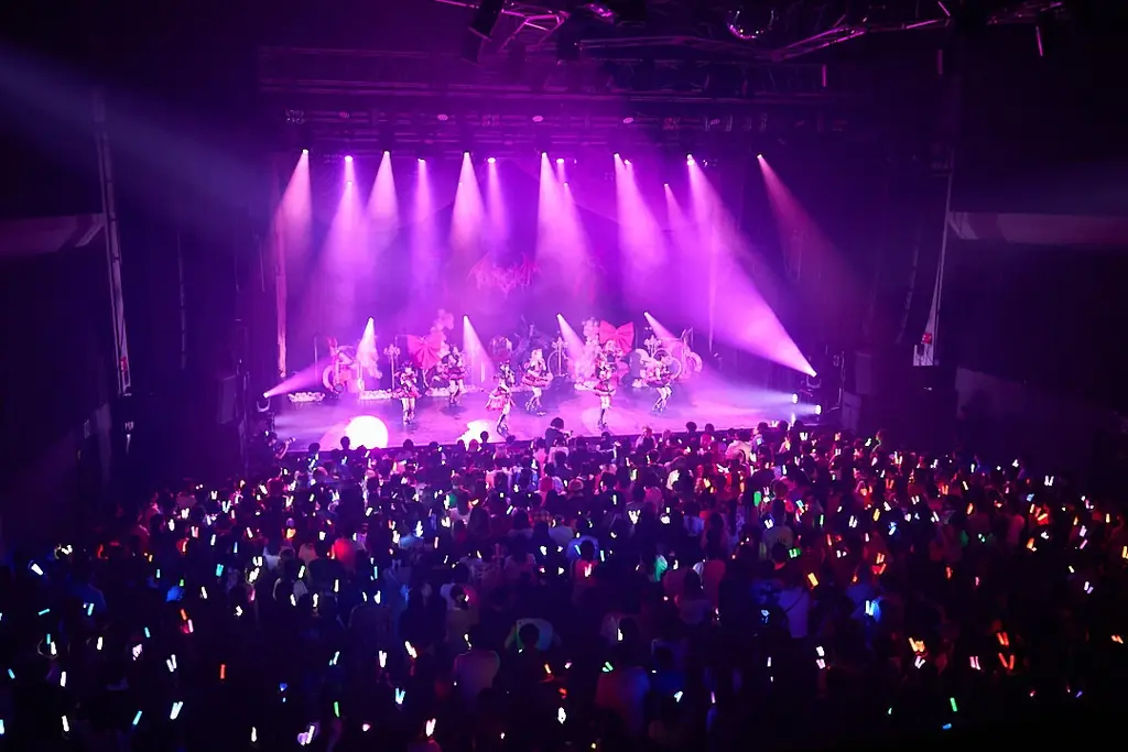 AVAM、ワンマンライブ『Lovely♡devil』を開催！新衣装＆新曲お披露目、1stミニアルバム＆立川ステージガーデン公演も決定 画像 2