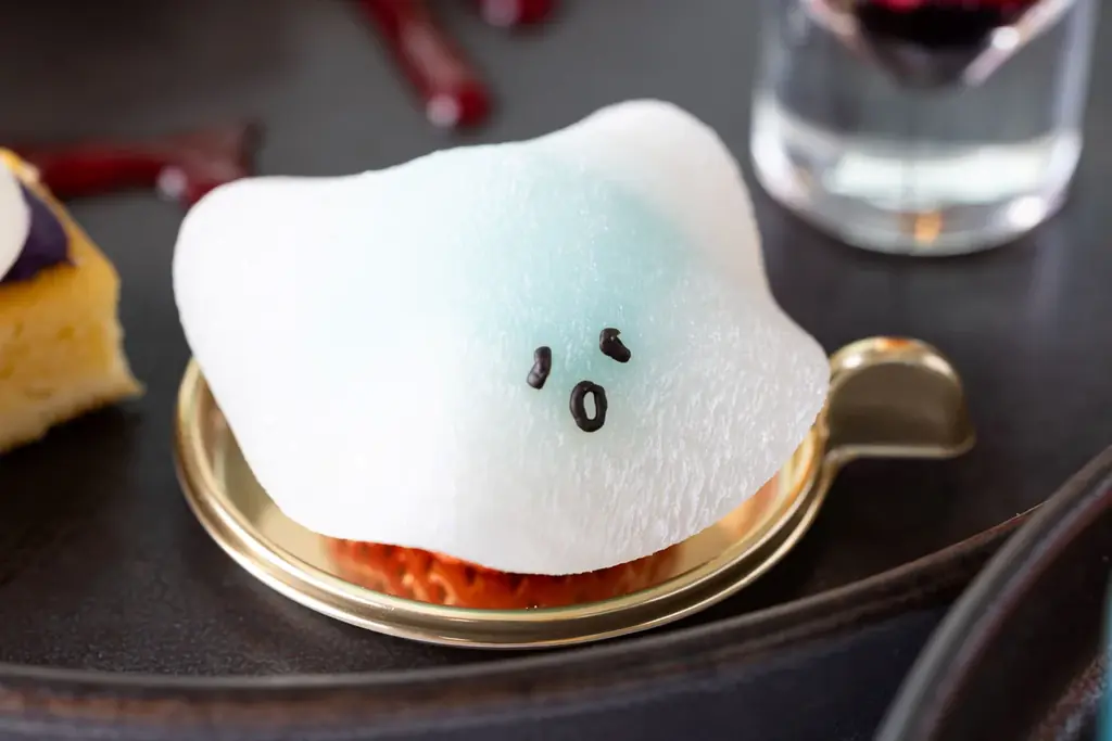 【新横浜プリンスホテル】驚きの『新食感』スイーツ！！“サクパチ！”“のび～る” “もちもち”―いたずらスイーツ勢揃いハロウィーンアフタヌーンティーを販売 画像 7