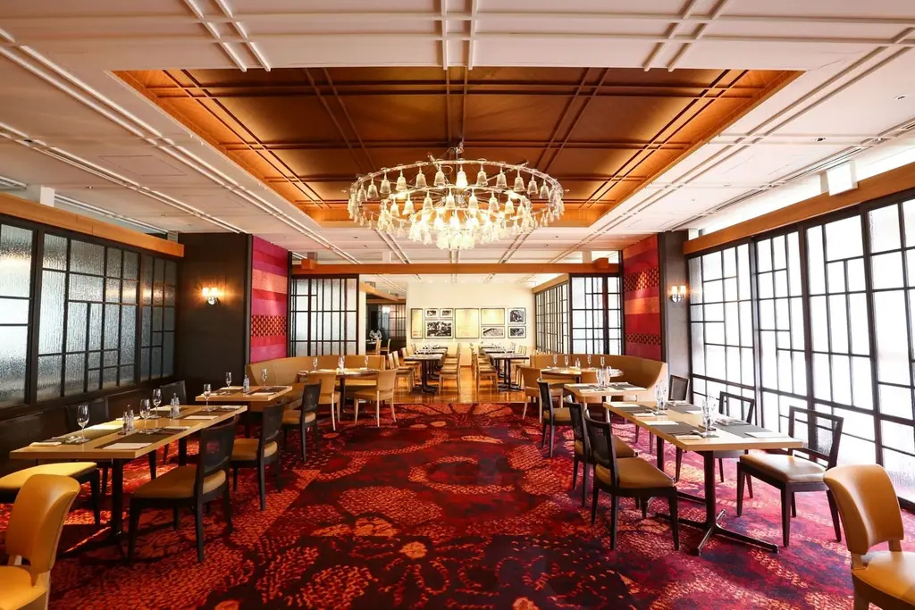 【名古屋】＜開業10周年＞海鮮盛り放題や“しほろ牛ローストビーフ”、郷土料理“ジンギスカン、スープカレー”を堪能。秋の味覚の栗や葡萄、ハロウィンスイーツが楽しめる『北海道フェア～北の大地の美食紀行～』 画像 18