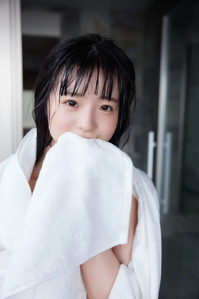 【8月28日同時発売】葵いぶき写真集『traveling』＆ 井上もも写真集『MoMologue』の発売が決定！FANZA通販限定のオンラインイベント参加特典付き予約も好評受付中！ 画像 7