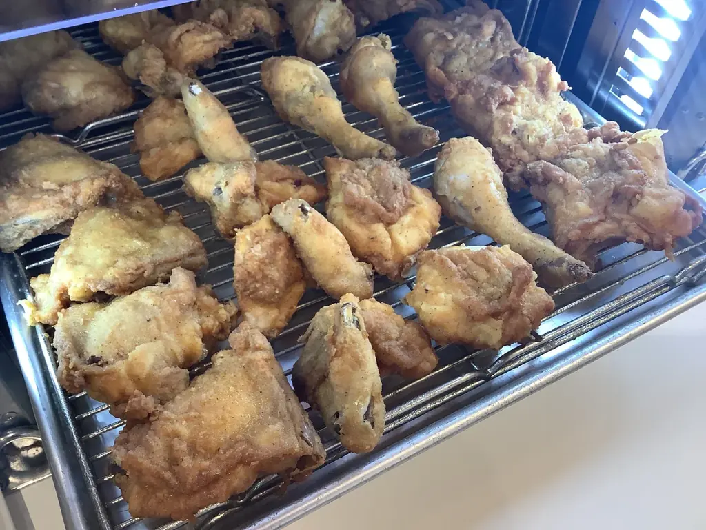 【「オリジナルチキン おいしさのヒミツ発見キャンペーン」第二弾】オリジナルチキンを囲む、楽しいひとときを描こう「オリジナルチキンお絵かきレストラン」キャンペーン　8月15日(土)～8月21日(金)実施 画像 3