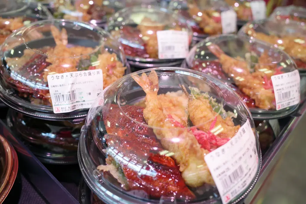 【角上魚類】土用の丑の日に9万7000点販売の大熱狂を再び！酷暑を乗り切る「国産うなぎ直火焼き実演販売」を8月13日(木)・14日(金)に限定開催！～焼き立ての香ばしさを届ける限定「うな重」も提供～ 画像 11
