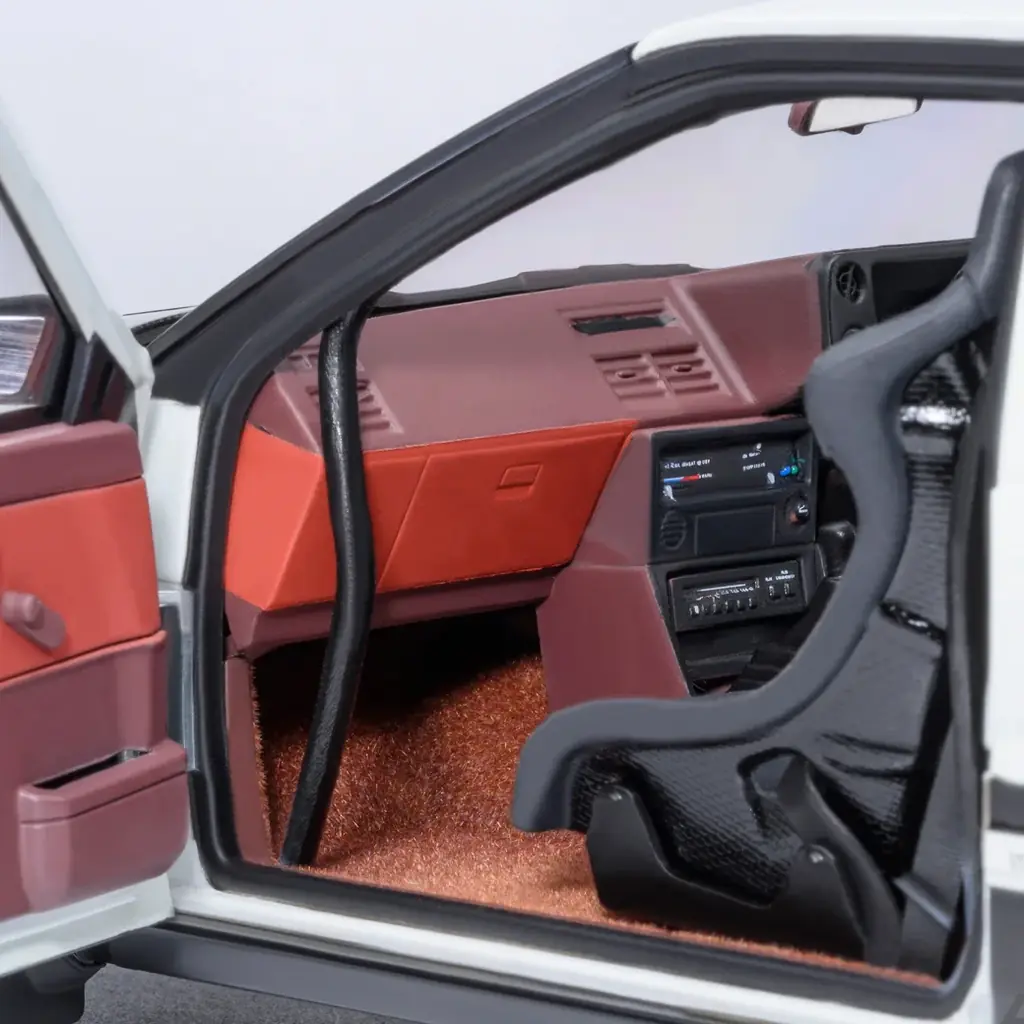『頭文字D』のAE86（ハチロク）を精巧に再現！AUTOart製1/18スケールモデルを小田原のポップアップショップで展示・販売 画像 12