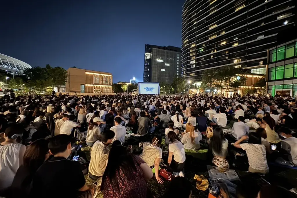 【都立明治公園】開催中の夏イベントSUMMER LOUNGEにて、来年100周年を迎える「日東紅茶」との限定コラボメニュー登場！「ナイトシネマ」第3弾上映作品も発表！ 画像 20