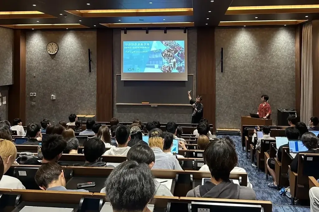 9月19日披露　武生高リメイク作品がaxes femmeで商品化