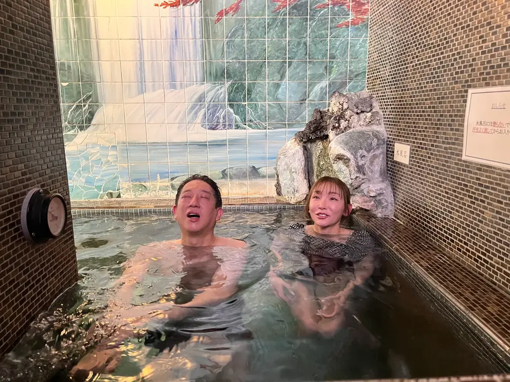 “ととのい”ゲストに、加護亜依！「ようやく過去を笑って話せるようになった」『サバンナ高橋の、サウナの神さま』あす8月15日（土）18:00放送 画像 3