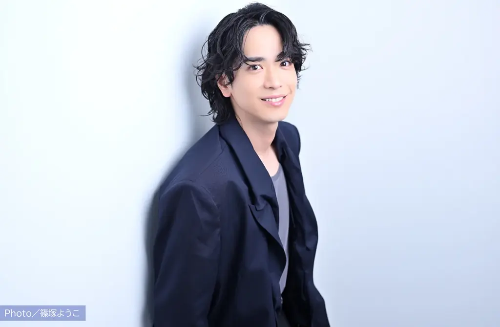 【本日発行】フリーペーパー『月刊ローチケ／月刊HMV&BOOKS』8月15日号の表紙・巻頭特集は「ディズニー・オン・クラシック ～まほうの夜の音楽会 2026」＆「＆TEAM」 画像 2