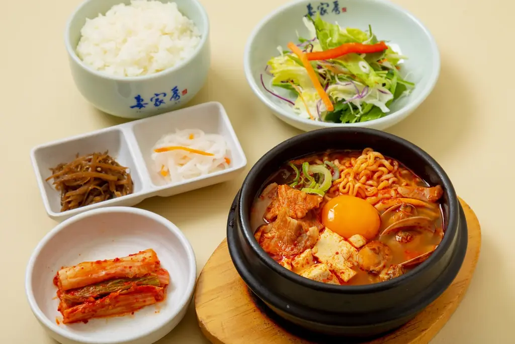 【阪急うめだ本店】うま辛グルメが8月19日(水)から登場。デパ地下とレストラン街に集結 画像 10