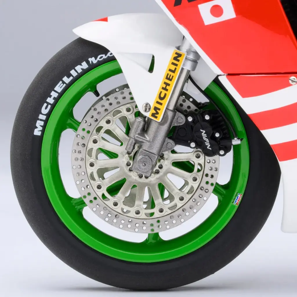 小田原で『バリバリ伝説』の名車を間近に！巨摩 郡の「Honda NSR500」「Honda CB750F」1/12スケールモデルを展示・販売 画像 5