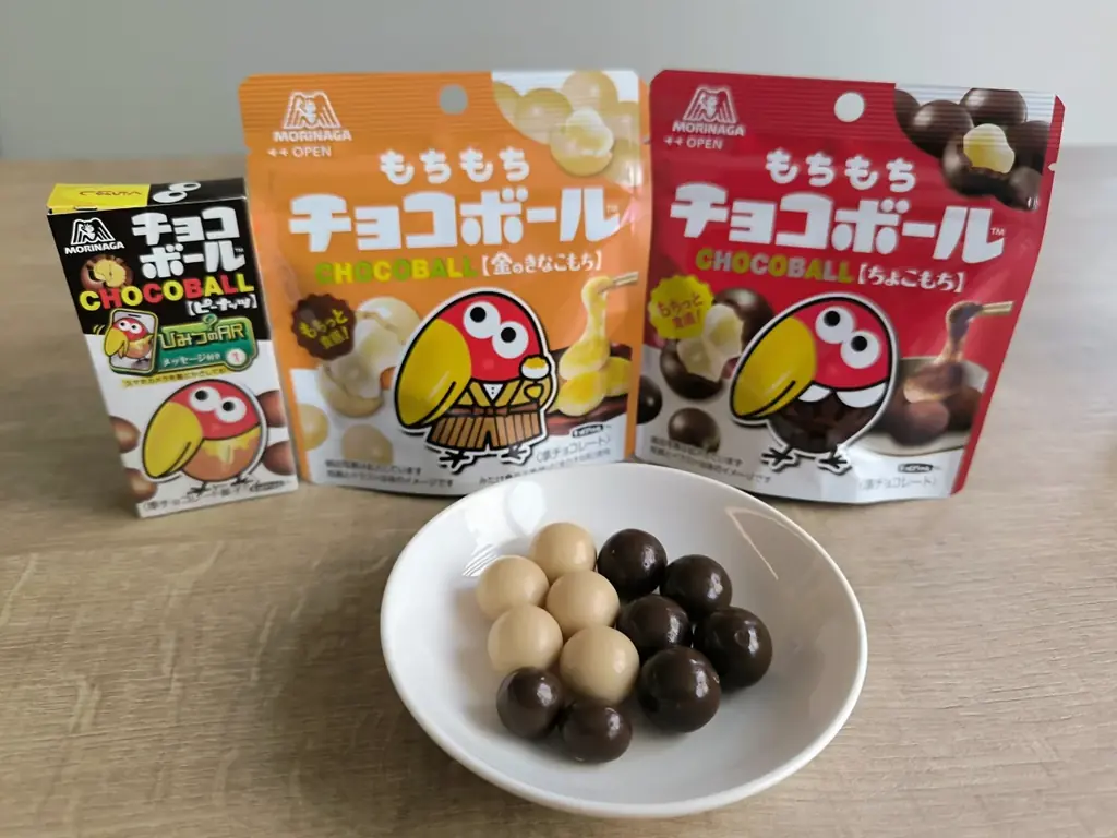 発売59年のチョコボールが挑む“もちもち体験”！チョコではなく“もちもち食感”が主役の新シリーズ誕生「もちもちチョコボール＜金のきなこもち＞／＜ちょこもち＞」8月25日新発売“ 画像 2