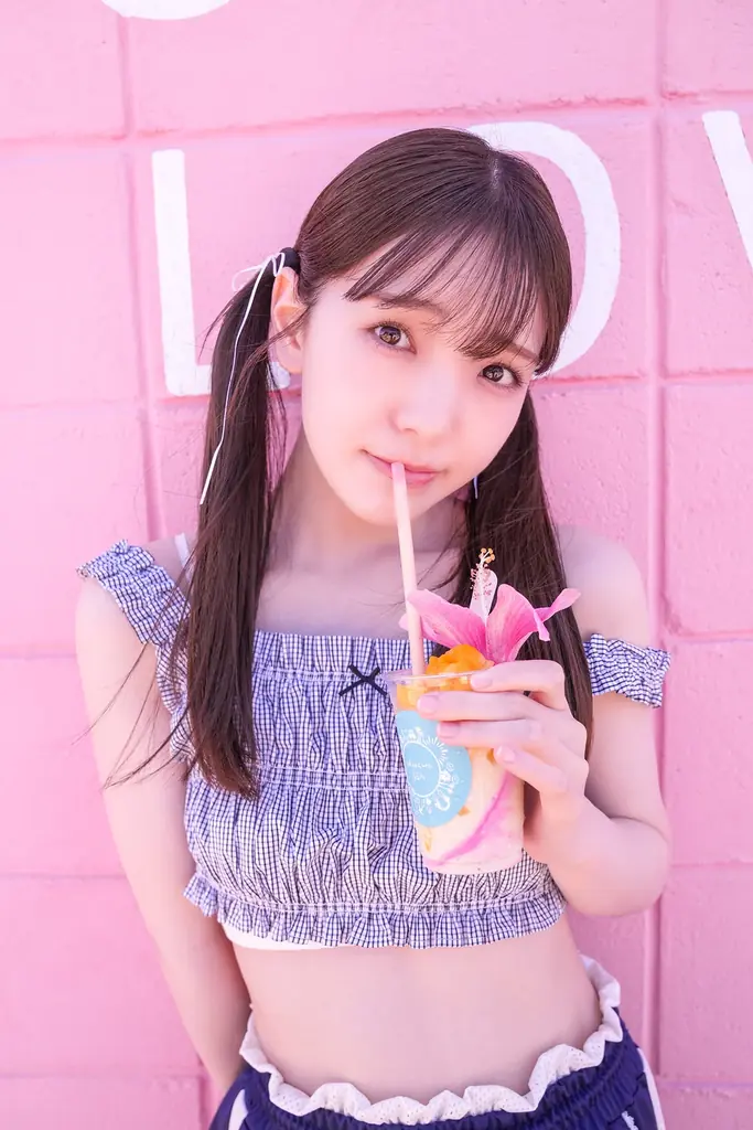 【表紙決定！】今注目のアイドルグループメンバーの10代ラスト写真集！『私立恵比寿中学 桜井えま1st写真集「あざと未満」』 画像 3