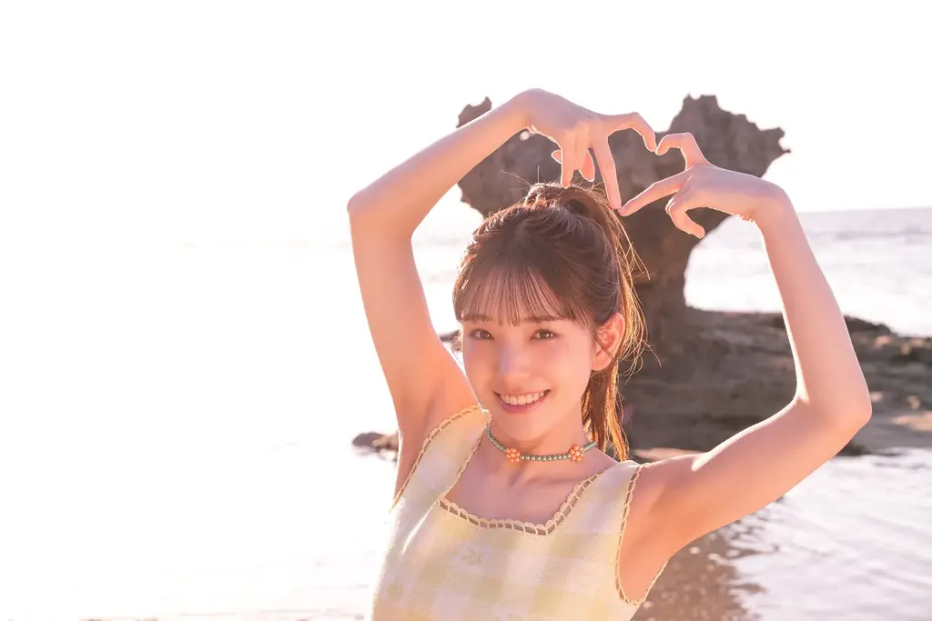 【表紙決定！】今注目のアイドルグループメンバーの10代ラスト写真集！『私立恵比寿中学 桜井えま1st写真集「あざと未満」』 画像 5