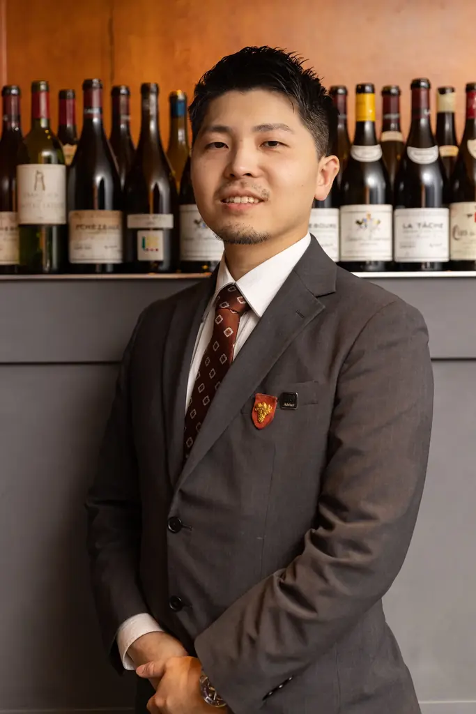 【西麻布・Amber Trip】8/19発売『キングダム magazine 2026』料理企画を平野シェフ監修。白と赤の歴史が器の中で交差する「白い麻婆豆腐」を特別提供開始 画像 6
