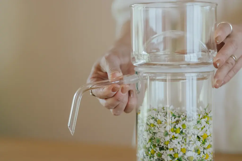 【庭のハーブを、自宅で蒸留】植物蒸留を身近にする家庭用植物蒸留器「SOMA（ソーマ）」誕生 画像 11