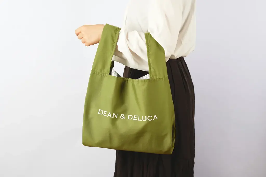 【数量限定】大切なお料理の美しさをキープしながら安定して運べる　OisixとDEAN ＆ DELUCA雑貨初コラボ・ポーチ付きエコバッグ8月27日10時販売開始 画像 2
