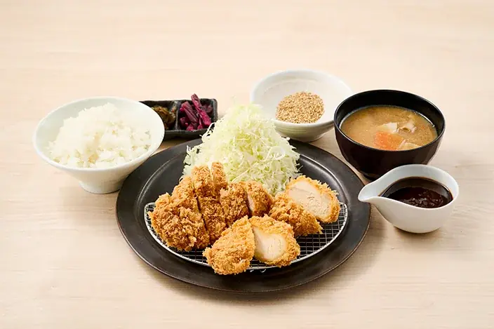 【揚げることを追求し続けた会社が作る“極上”とんかつ＆和牛ハンバーグカツ】串カツ田中の新ブランド「ザクッと とんかつ カツのジョー」8月21日(金) 東京都東大和市にグランドオープン！ 画像 14