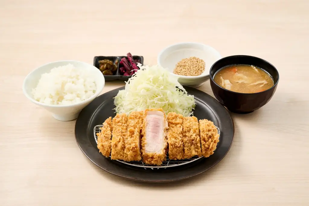 【揚げることを追求し続けた会社が作る“極上”とんかつ＆和牛ハンバーグカツ】串カツ田中の新ブランド「ザクッと とんかつ カツのジョー」8月21日(金) 東京都東大和市にグランドオープン！ 画像 5