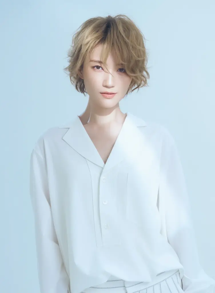 元宝塚歌劇団宙組トップスター芹香斗亜、宝塚退団後初となるセルフプロデュースコンサートのメインビジュアルが公開！『SERIKA TOA CONCERTNEW ERA -The Circle- EN』 画像 2