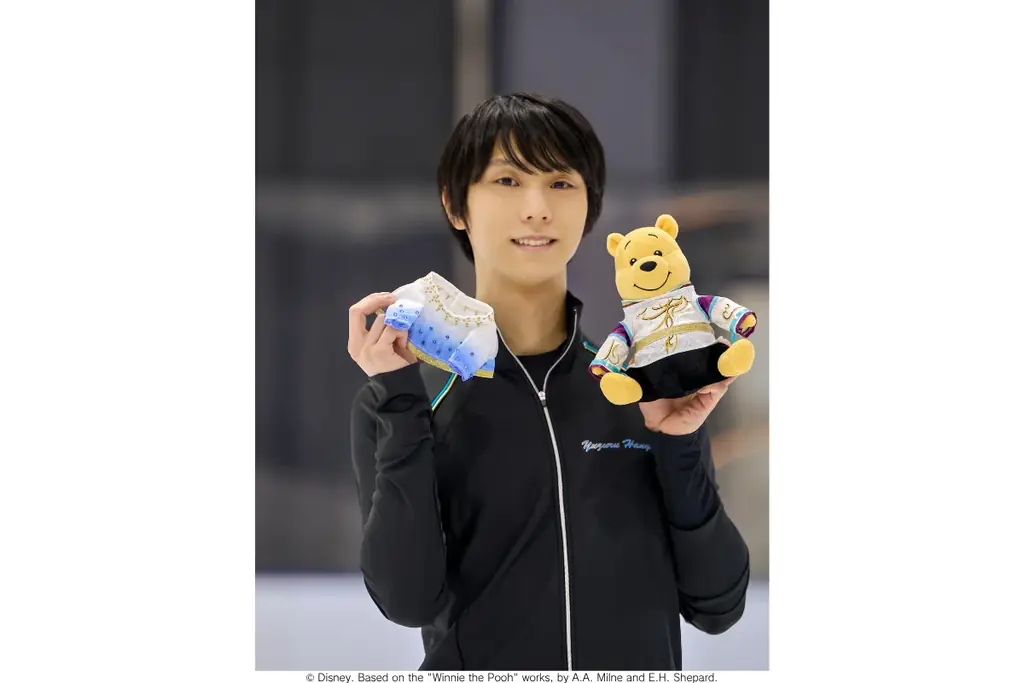 【羽生結弦さんからコメント動画が到着】「僕の衣装をプーが着てくれました！」プーさんへの愛あふれる直筆コメントも 画像 1