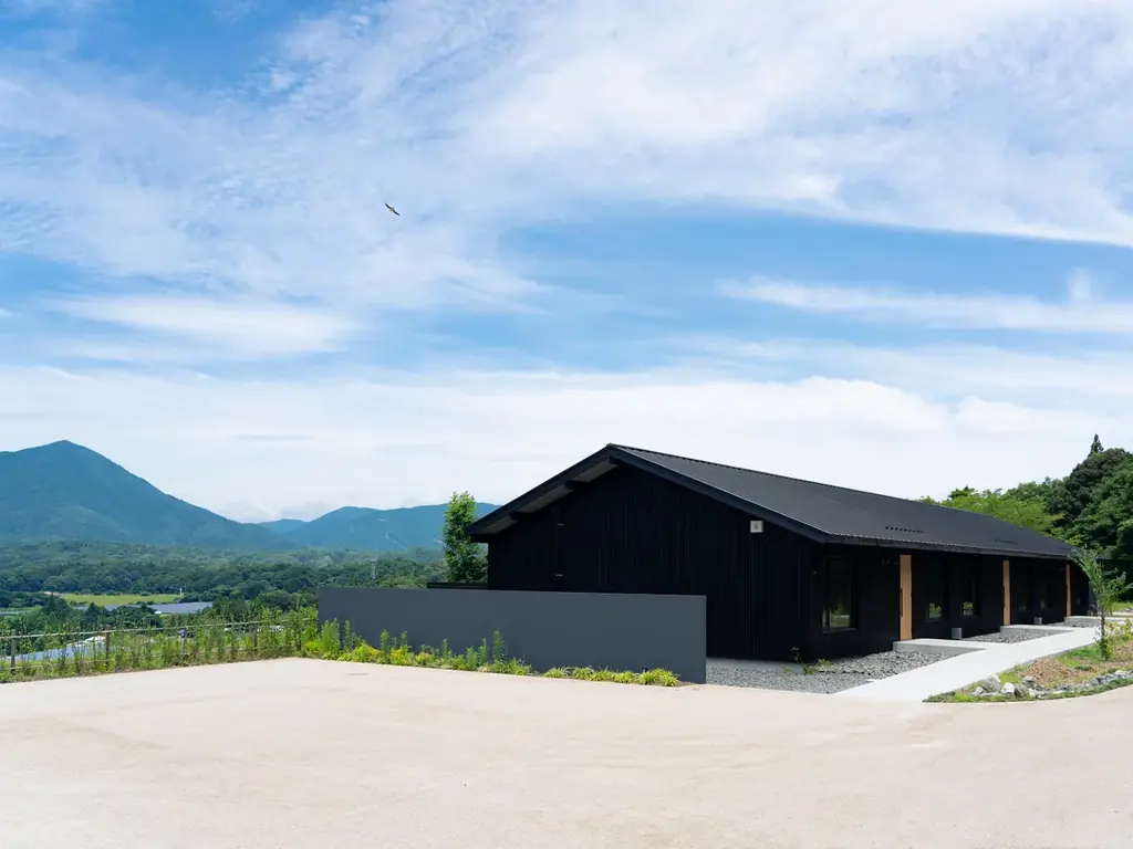 三重県いなべ市・鈴鹿山脈の絶景を望む「宿泊」「体験」「食」の機能を備えた公園『いなべ市梅林公園 あわい』2026年9月4日グランドオープン 画像 3